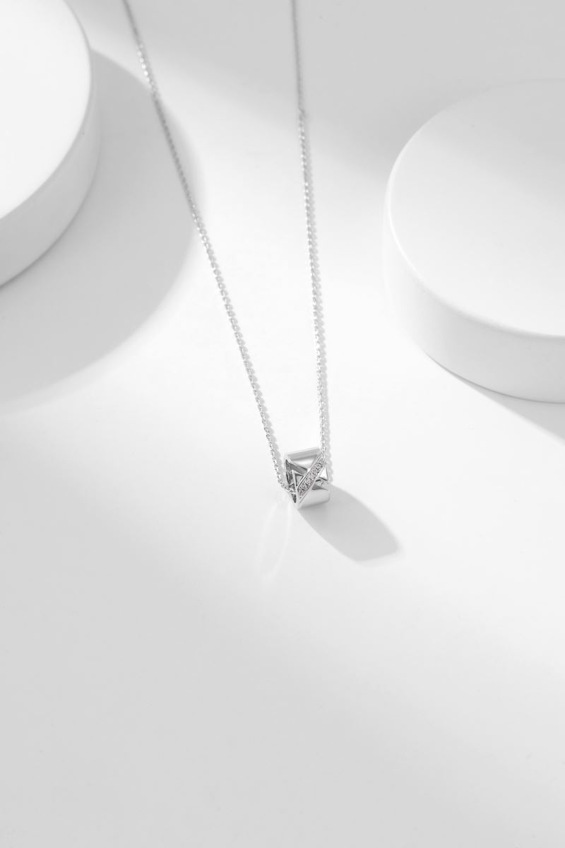CHAUMET